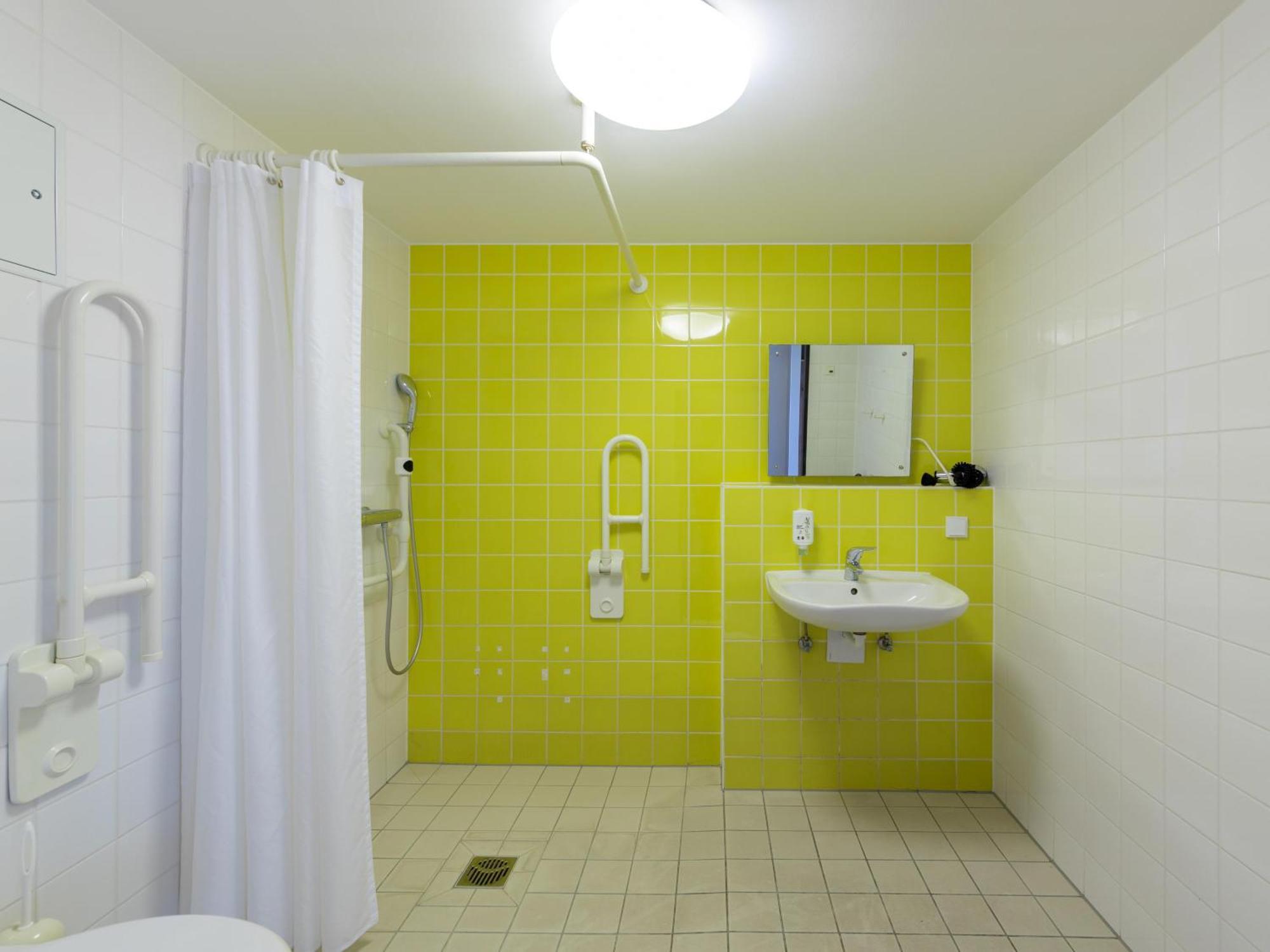 B&B Hotel Oberhausen Am Centro Exteriör bild