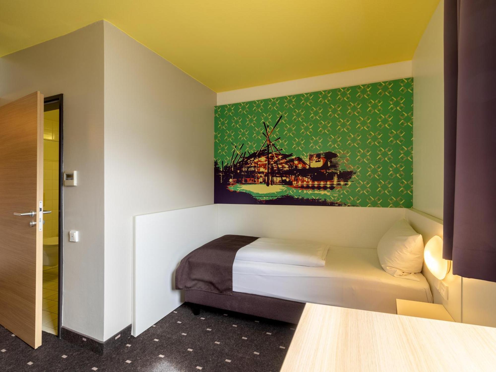 B&B Hotel Oberhausen Am Centro Exteriör bild