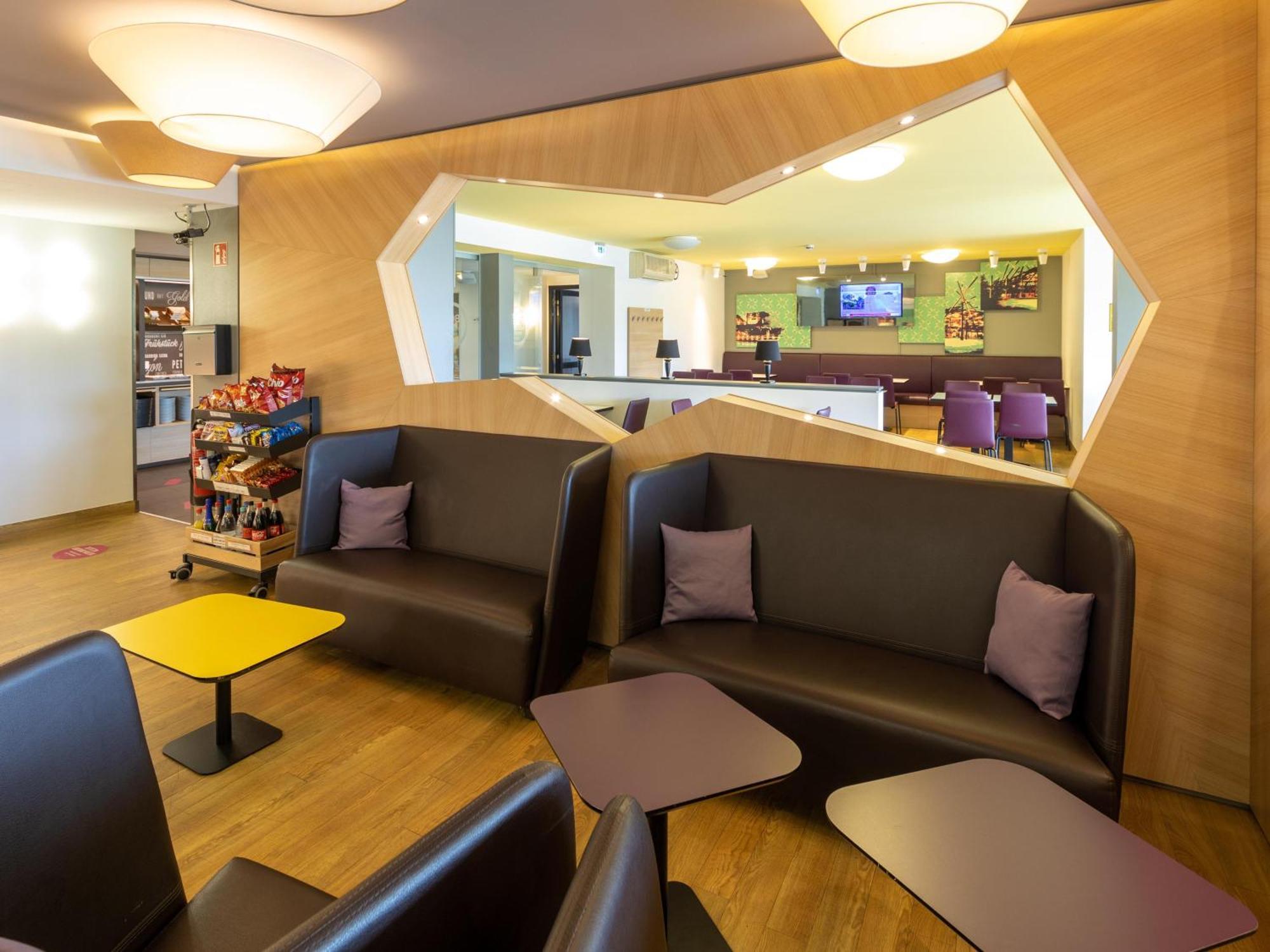 B&B Hotel Oberhausen Am Centro Exteriör bild